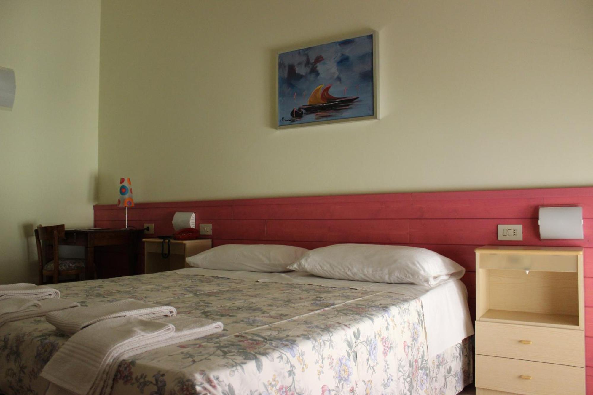 Albergo Al Castello Recoaro Terme Habitación foto